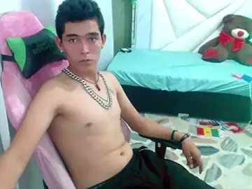 Stripchat Sex Cam of Josep_Bby