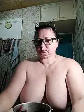 Stripchat Sex Cam of Holly-69