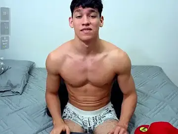 Stripchat Adult Webcam of Luke_Muscle