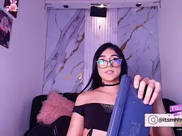 Stripchat Adult Webcams of Mhiaa_Sweet