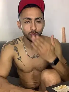 Stripchat Live Sex Cam of NicolasChest_xxx