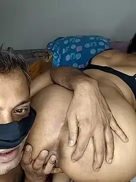 Stripchat Free Porn Cam of Darty_cpl