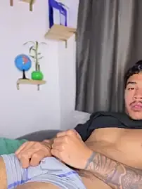 Stripchat Adult Webcam of Ugh_Manux
