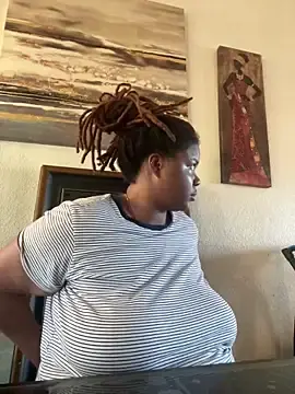 Stripchat Sex Chat of HEARTBREAKBRE