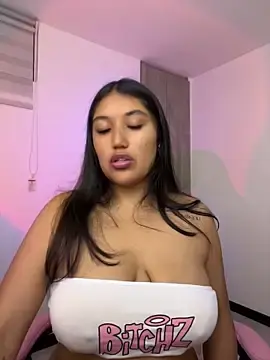 Stripchat Live Porn of SharaRous