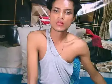 Stripchat Free Live Porn of IndianLipstickLuna