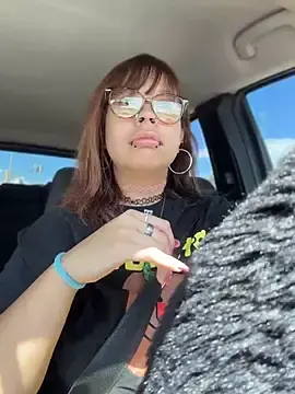 Stripchat Sex Cam of moan4mona