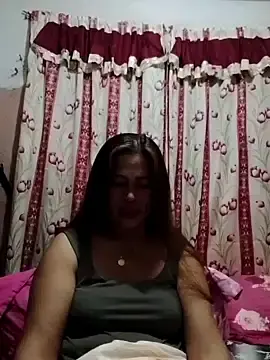 Stripchat Sex Cam of merr_ann123