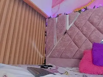 Stripchat Sex Cam of baby_peach__
