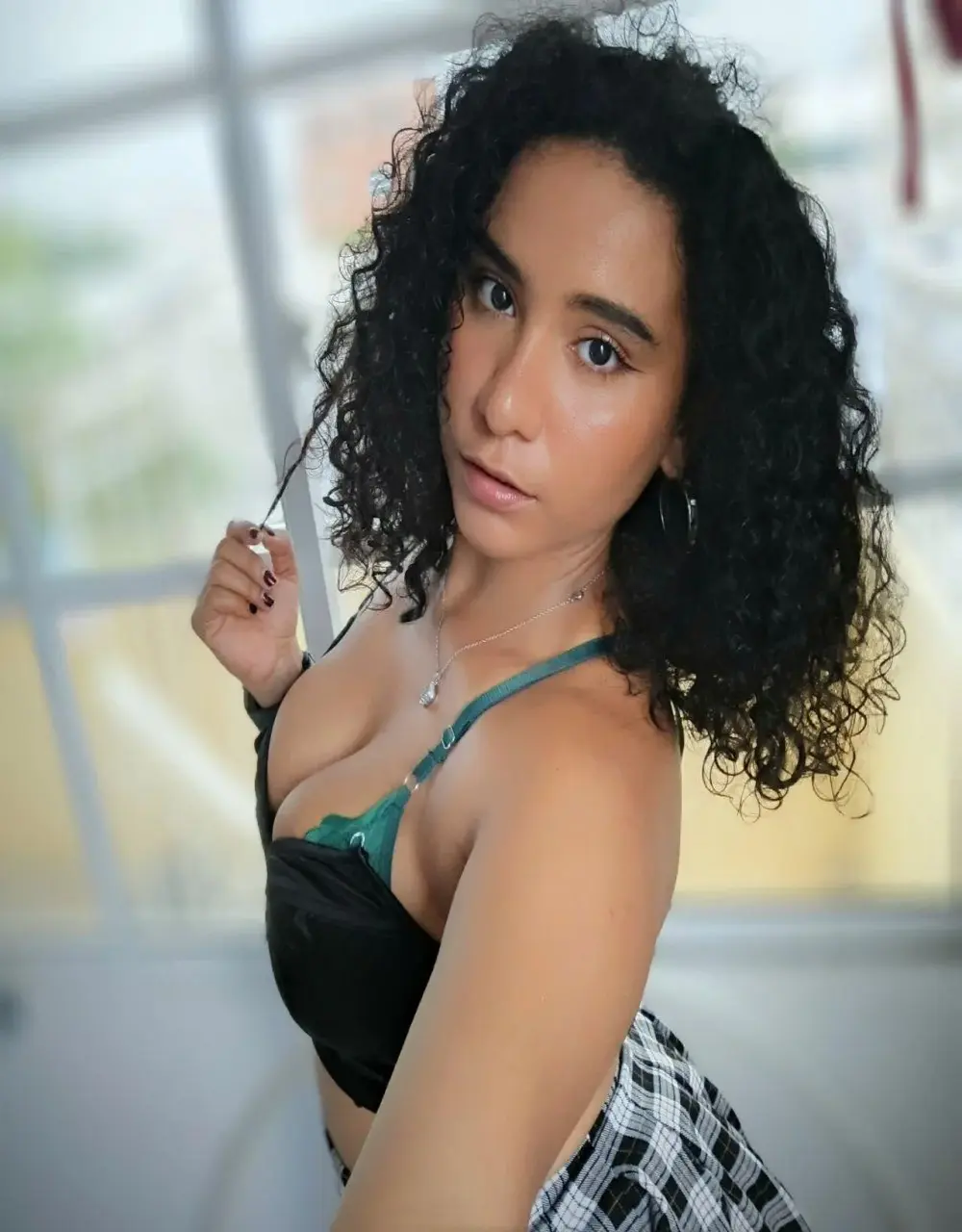 ellette__