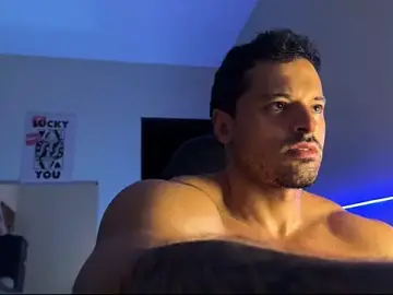 Stripchat Watch Live Sex Cams of Lucasfit24