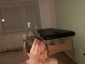 Stripchat Live Sex Cam of foxeslovefoxes
