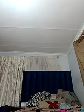 Stripchat Free Porn Cam of SweetSavage18
