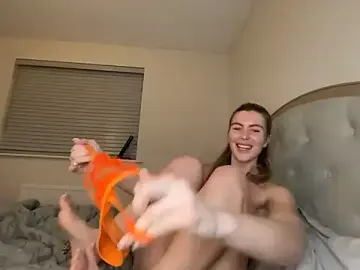 Stripchat Free Porn Cam of Lola_RaeX