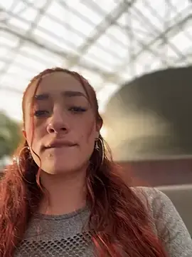 Stripchat Free Live Porn of ariiel_