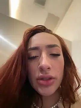 Stripchat Free Porn Cam of ariiel_