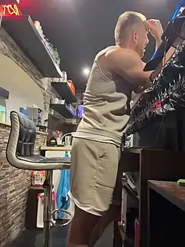 Stripchat Live Sex of trainwithme