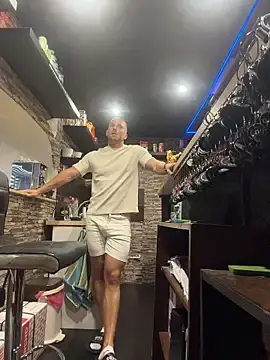 Stripchat Watch Live Sex Cams of trainwithme