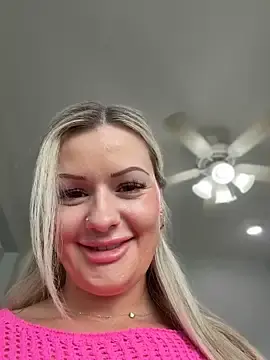 Stripchat Best Webcam of LoveShae_