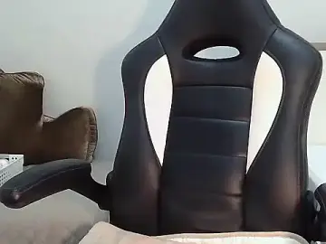 Stripchat Free Porn Cam of lovelynie123