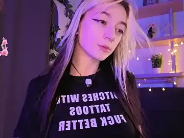 Stripchat Live Sex Cam of TristaRoht