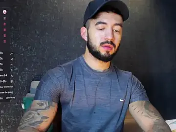 Stripchat Live Sex Cam of MarkWalker__