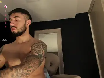 Stripchat Nude Webcam of MarkWalker__