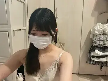 Stripchat Live Porn of y-u-r-a-33