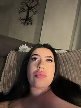 Stripchat Live Sex Cam of Andrestarr