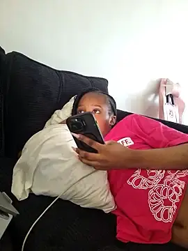 Stripchat Free Live Porn of kiki_sexxy
