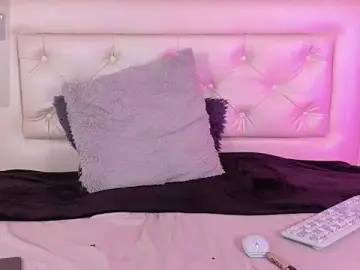 Stripchat Sex Cam of Kim_Adrien