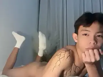 Stripchat Free Porn Cam of hottasianboy