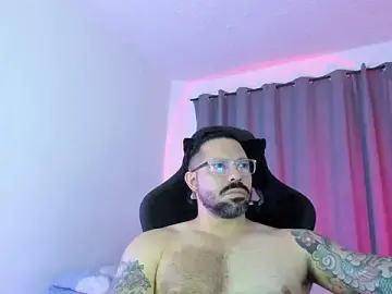 Stripchat Adult Webcams of Pierre_Vidal