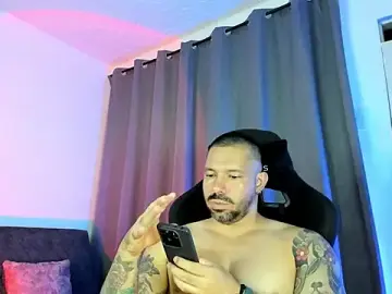 Stripchat Adult Webcam of Pierre_Vidal