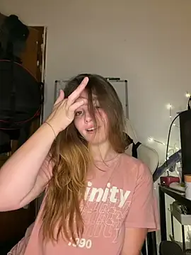 Stripchat Sex Cam of Rhyumii