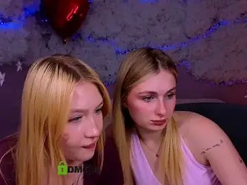 Stripchat Free Porn Cam of playful_sophie