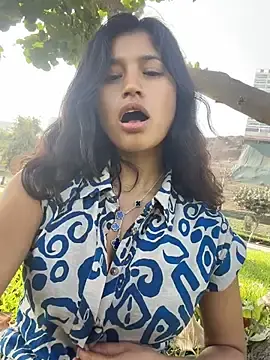 Stripchat Nude Webcam of sexi_noemi