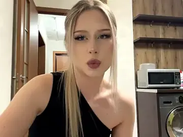 Stripchat Watch Live Sex Cams of YelledBlink