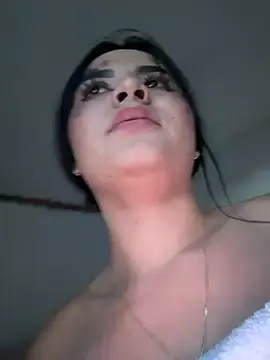 Stripchat Live Sex Cam of jailyncam_