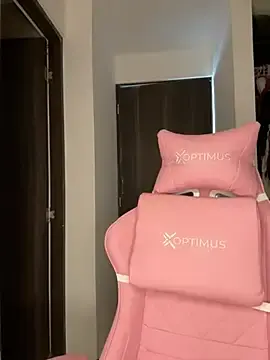 Stripchat Live Porn of jailyncam_