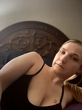 Stripchat Live Sex of Kitty_DaCocks