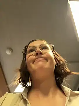 Stripchat Adult Webcam of RinaCat