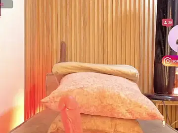 Stripchat Watch Live Sex Cams of sofhiaa_adaams