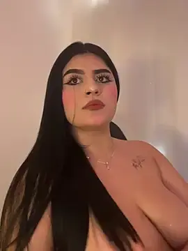 Stripchat Sex Cam of Kariina__69