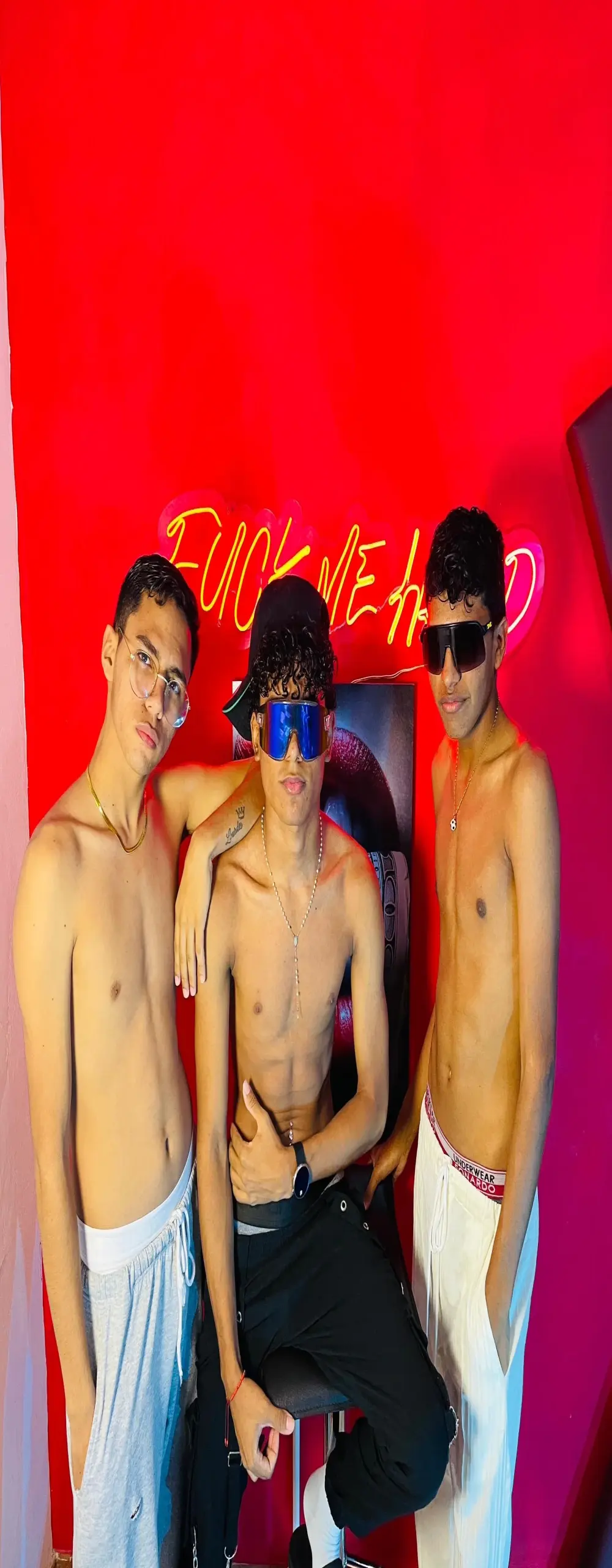 THREE_BLACK