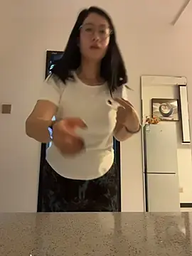 Stripchat Watch Live Sex Cams of weiwei103