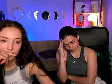 Stripchat Live Porn of miki-niki