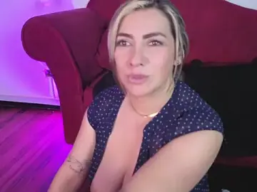 Stripchat Adult Webcam of Isabella_lt