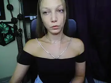 Stripchat Nude Webcam of EmillyPlay