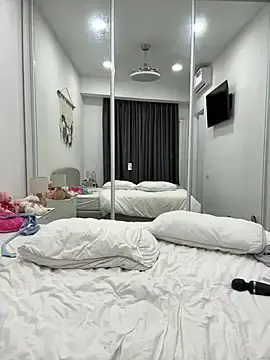 Stripchat Live Sex Cam of LuisaBecker